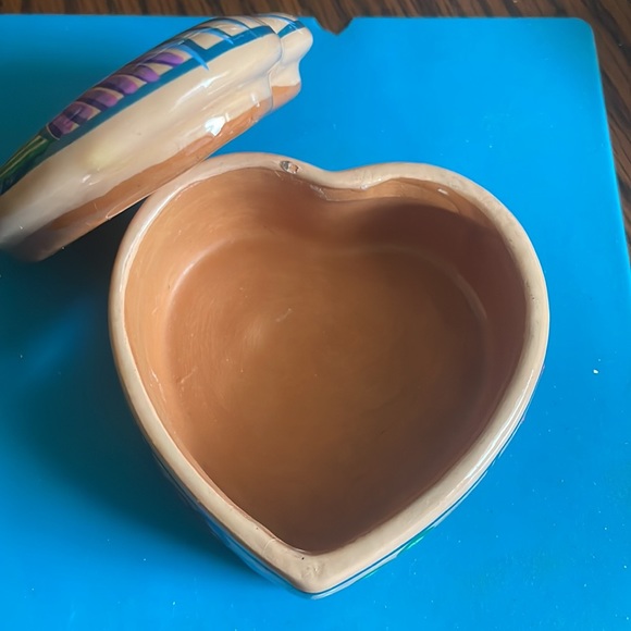 Mexican Folk Art Red Clay Pottery Heart Pelican Flowers Trinket Box Hand Painted - Picture 4 of 8